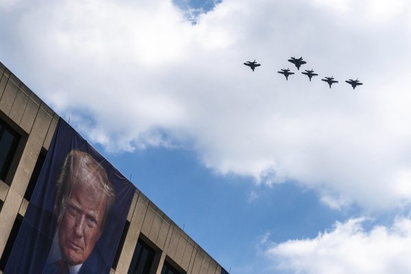 Havai Fişekler, Sıcaklık ve Siyaset: Amerika 250. Doğum Gününü Kutluyor (Video ve Fotoğraflar)