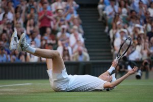 Jannik Sinner, Fransa Açık'taki Hayal Kırıklığının Ardından Wimbledon'da Zafere Ulaştı
