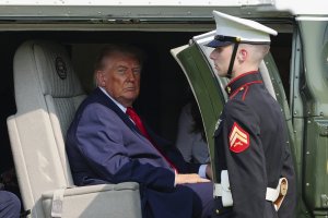Trump'ın Ulusa Sesleniş Konuşmasında Seçim Komplo Teorilerine Odaklanması Bekleniyor