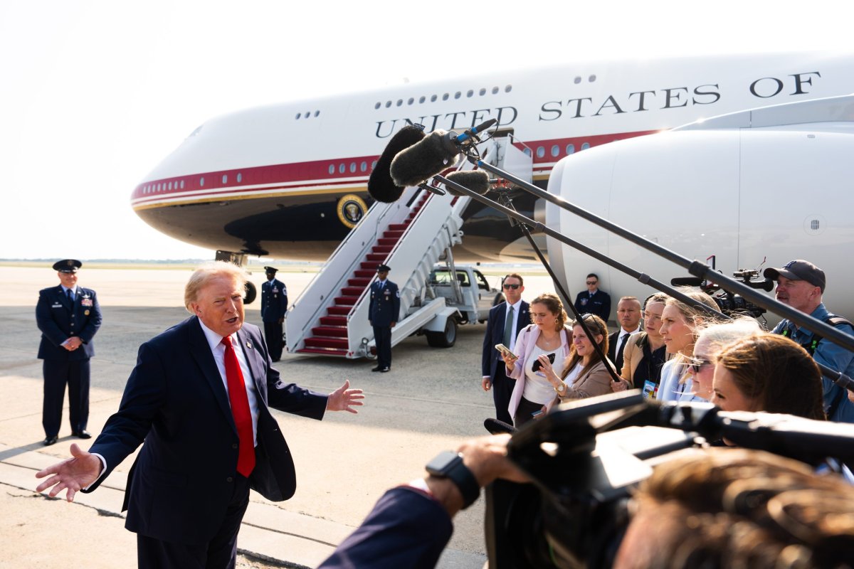 Analiz: Trump 'Büyük Kaçamakçı' Rolünü Benimsiyor, Piyasaları ve Müttefikleri Karıştıran Çelişkili Sinyaller Gönderiyor