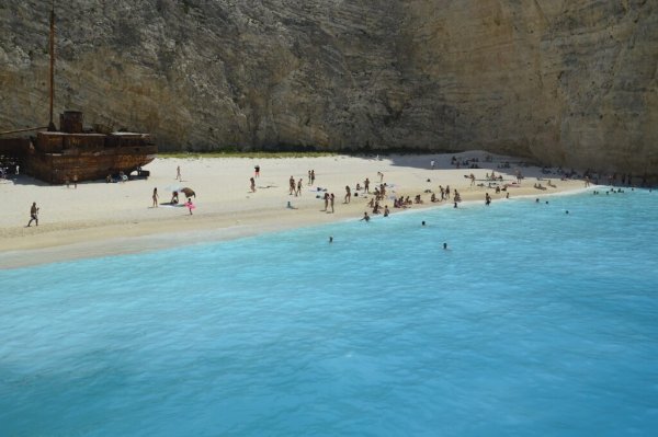 Dünyaca Ünlü Navagio Plajı, Yunanistan'ın Simge Gemi Enkazını Korumak İçin Genişletiliyor