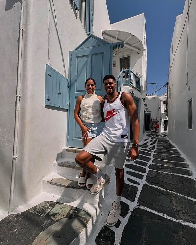 Giannis Antetokounmpo, Eşi Mariah ile İlişkisini Sorgulayan Trollere Yanıt Verdi