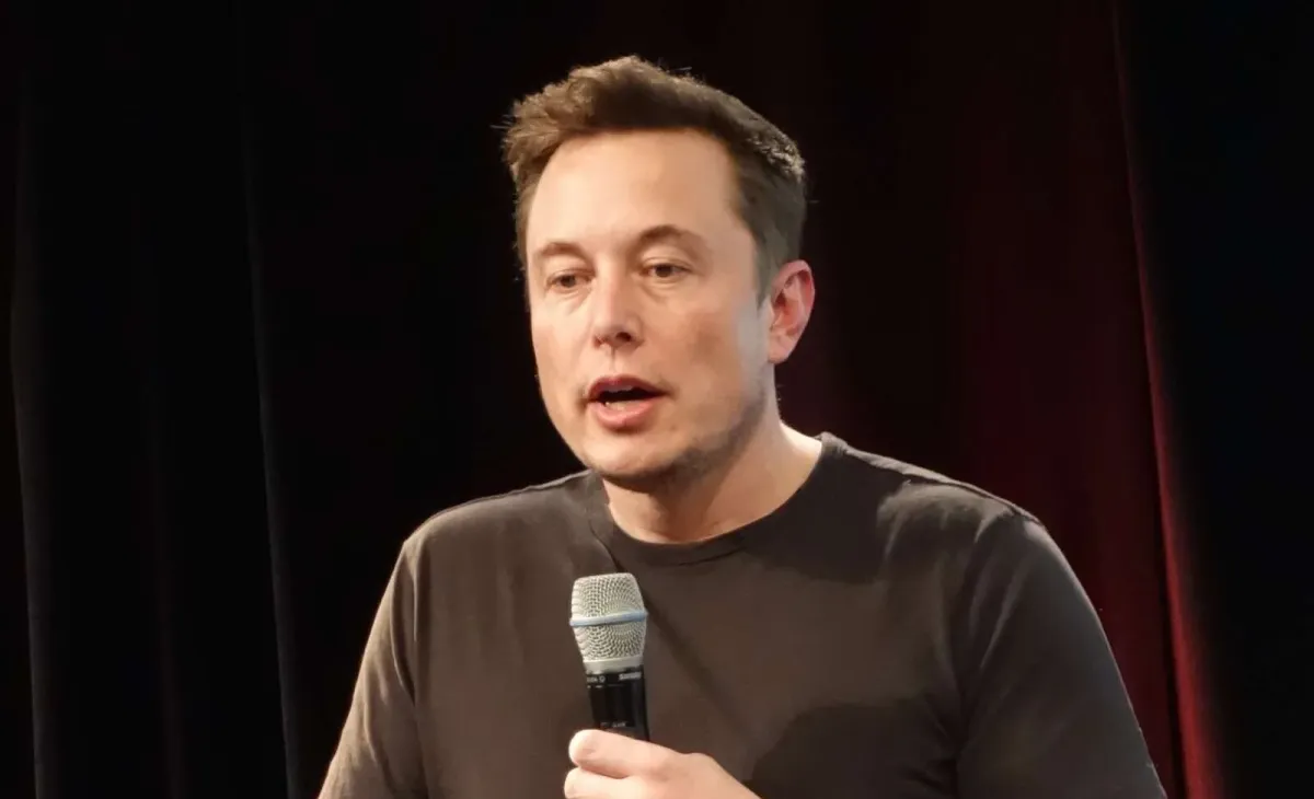 Elon Musk'tan Yunanistan'daki Eski Aşırı Sağcı Sözcünün Hapis Cezasına Tepki