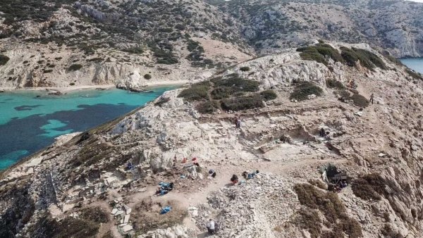 Keros: Yunanistan'ın Tunç Çağı Adası ve Ege'nin Kayıp Medeniyeti