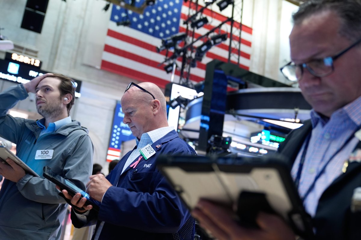 İran-ABD Gerilimiyle Wall Street Karışık Sinyal Verdi, Petrol Fiyatları Fırladı