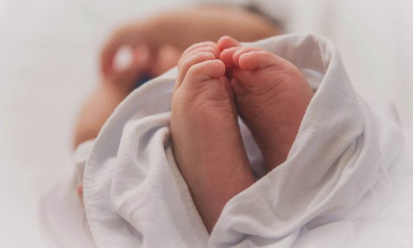Yunanistan'da Canlı Doğum Sayısı 2026'nın İlk Çeyreğinde 15.946'ya Yükseldi