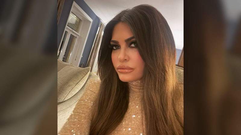 Guilfoyle, Avusturya'daki Viyana Devlet Operası Balosu'na katılırken çekilmiş bir selfie paylaştı.@kimberlyguilfoyle