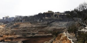Odysseia Yok: Üç Yunan Trajedisinin Hikâyesi