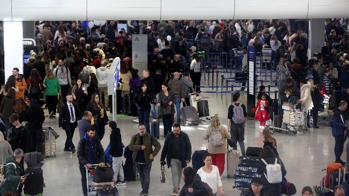 Yunanistan'daki Bölgesel Havalimanları Haziran'da 5,6 Milyon Yolcuya Ulaştı