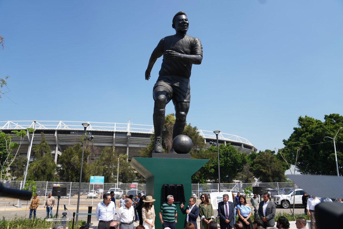 Pelé'nin 1958 Dünya Kupası Finalinde Giydiği Forma Açık Artırmada 4.9 Milyon Dolara Satıldı