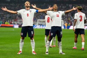 İngiltere'den Azteca'da Tarihi Zafer: Meksika İlk Kez Kendi Evinde Dünya Kupası'nda Mağlup Oldu (3-2)
