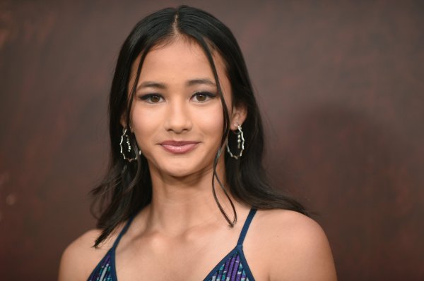 Sağır 'Godzilla' Oyuncusu Kaylee Hottle, 18 Yaşında Trafik Kazasında Hayatını Kaybetti