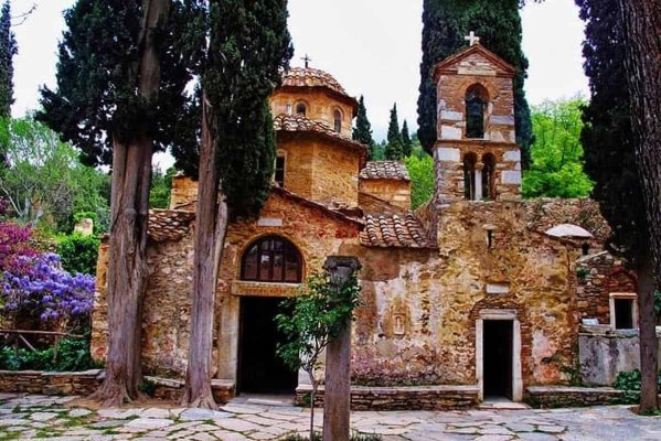 Atina Yakınlarında Bizans Huzuru: Kaisariani Manastırı