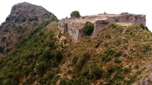 Cumhurbaşkanı Tasulas ve Kültür Bakanı Mendoni, Kiafa Kalesi Restorasyon Projesi Açılışına Katılıyor