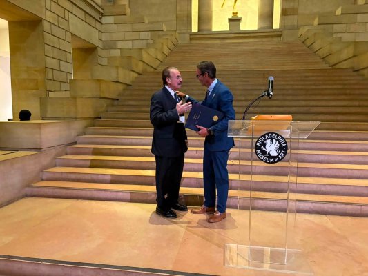 AHEPA Yüksek Başkanı Chris Kaitson'a Philadelphia'da Takdirname