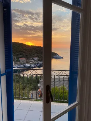 Kendime Kusursuz Bir Yunan Adası Buldum: Ithaca