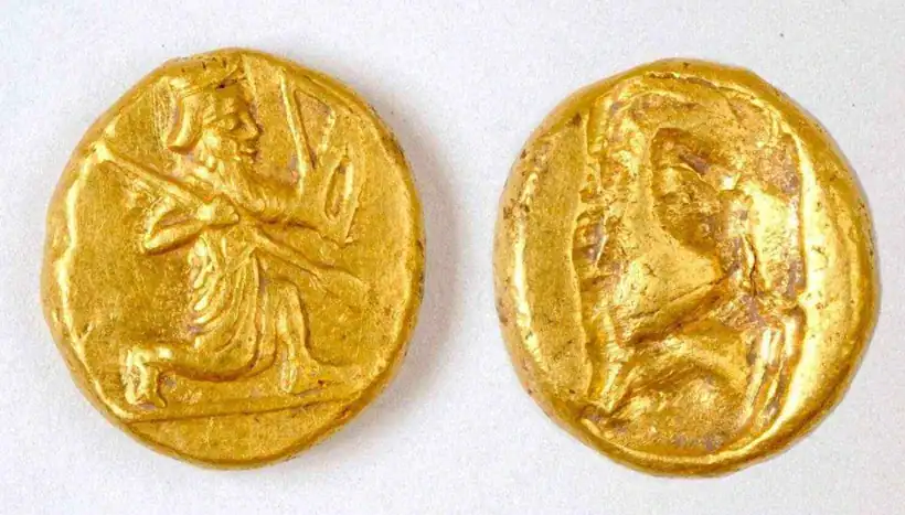 Credit: Notion Archaeological Project 2,500-Year-Old Persian Gold Coin Hoard Discovered at Ancient Greek City of Notion in Turkey
