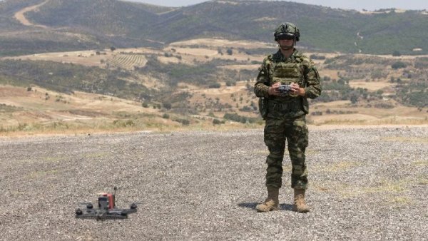 Yunanistan'ın Askeri Drone Operatörleri Nasıl Eğitiliyor?