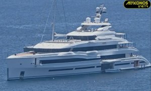 Abu Dabi Emiri'nin 220 Milyon Euro'luk Süper Yatı Mikonos'ta Göz Kamaştırdı