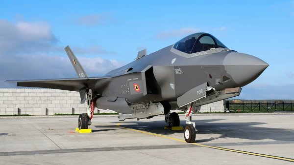 Jeopolitik Değişim: Türkiye, F-35 Programına Geri Dönmek İçin Rus S-400 Sistemlerini BAE'ye Devretmeyi Hedefliyor