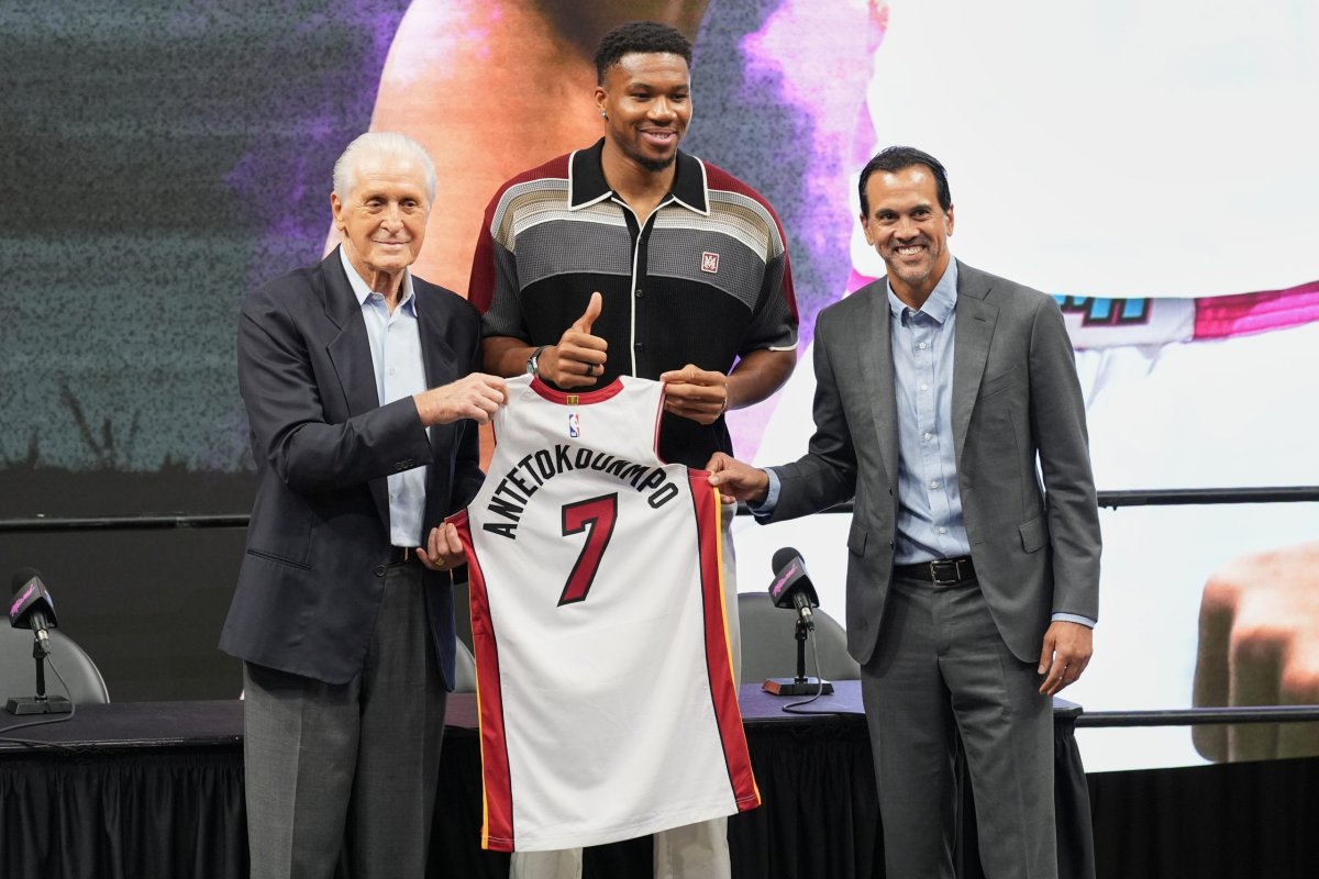Giannis Miami'ye Geldi: Messi'nin İzinden Gidip Daha Fazla Şampiyonluk Peşinde