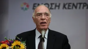 Eski Yunan Siyasetçi Vasilis Leventis 75 Yaşında Hayatını Kaybetti