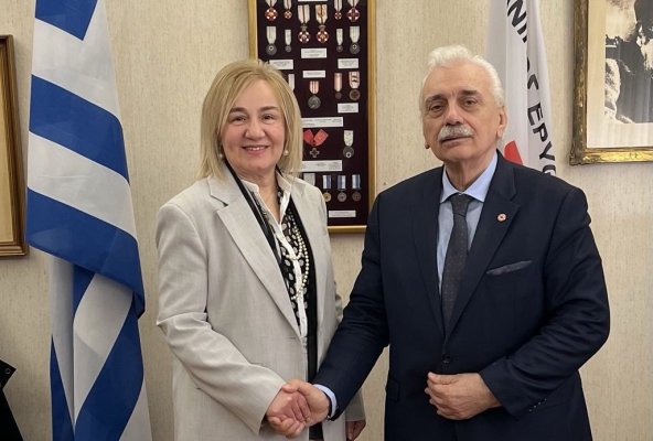 Atina'da İlk Yardım Girişimi Hayat Kurtaracak: Belediye Başkan Yardımcısı Zacharoula Agrogiani-Moukrioti TNH'ye Anlattı