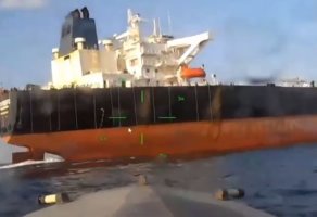 Karadeniz Petrol Terminali'nde Yunan Şirketlerine Ait İki Tanker Ukrayna İHA'larının Hedefi Oldu