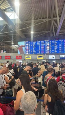 Yeni AB Giriş/Çıkış Sistemi Havaalanlarında Border Sürelerini Üç Katına Çıkardı