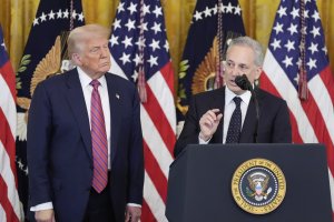 Trump’ın Kripto İşlerinden Geçen Yıl Elde Ettiği Gelir: Yaklaşık 1,2 Milyar Dolar