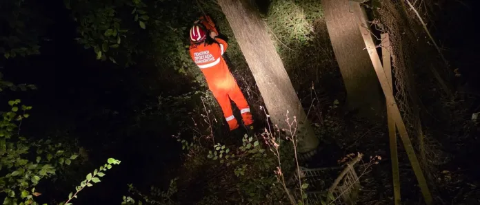 Korfu'da fırtına sonrası bir sokak