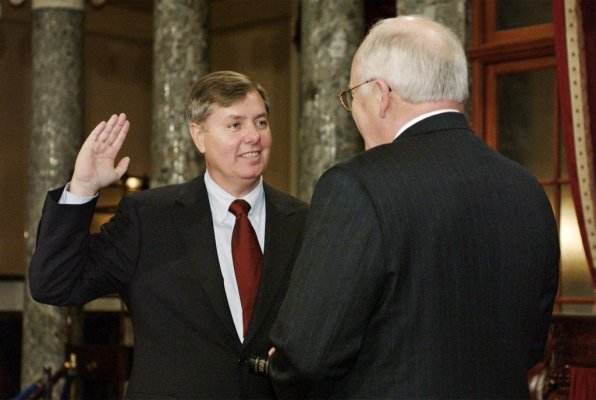 Lindsey Graham'ın Yerini Kim Alabilir? Güney Carolina'da Senatörün Ölümü Sonrası Süreç