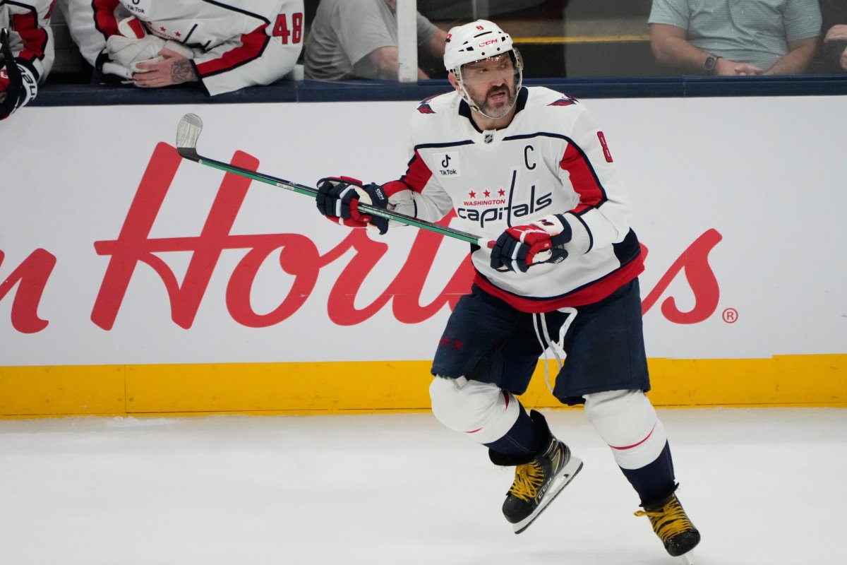Alex Ovechkin 'Geri Döndüm!' Dedi ve Capitals ile 22. NHL Sezonu İçin Anlaştı