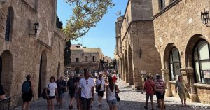 Brezilyalı Trans Kadın Rodos'ta Turistlerin Saldırısına Uğradı