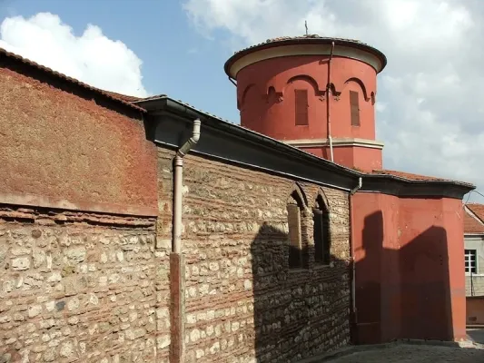 Nem ve Çürüme, İstanbul'un En Eski Rum Ortodoks Kiliselerinden Birini Tehdit Ediyor