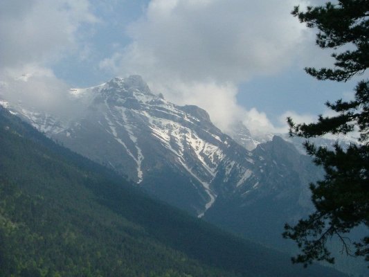 Yüzlerce Kişi Olimpos Dağı'nda Antik Yunan Tanrılarına Taptı: Prometheia Festivali