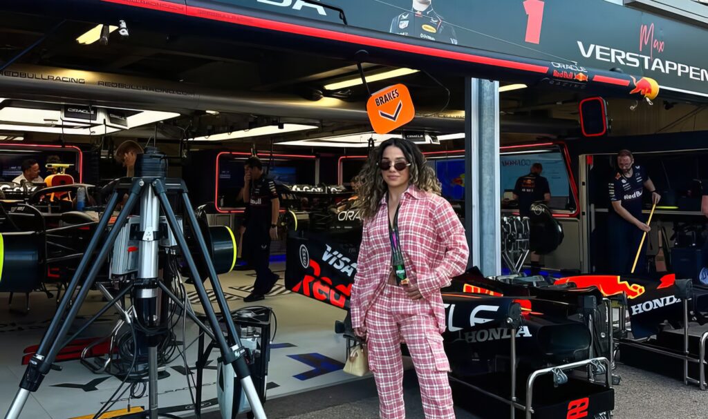 Tammy Christina, Yunan asıllı Avustralyalı F1 gazetecisi yarışta