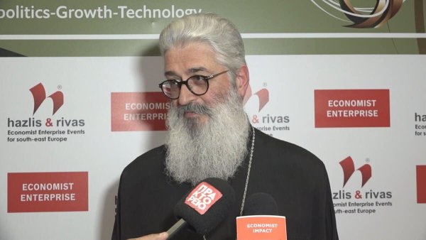 Yunan Piskopos'tan Yapay Zeka Robotuna 'Tanrı Senin İçin Ne?' Sorusu