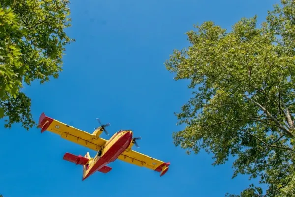 Yunanistan, Avrupa'nın İlk Yeni Nesil Canadair Uçağını Teslim Almaya Hazırlanıyor