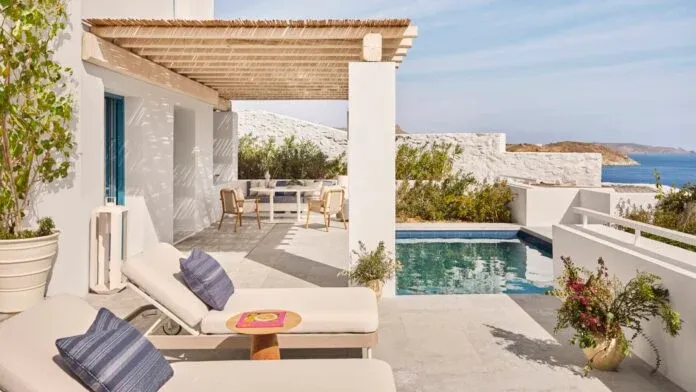 Yunanistan'ın En Heyecan Verici Açılışı: Four Seasons Mykonos Bu Haziran Kapılarını Açıyor