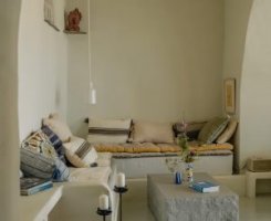 Ege Manzaralı Beş Yunan Evi Satışta
