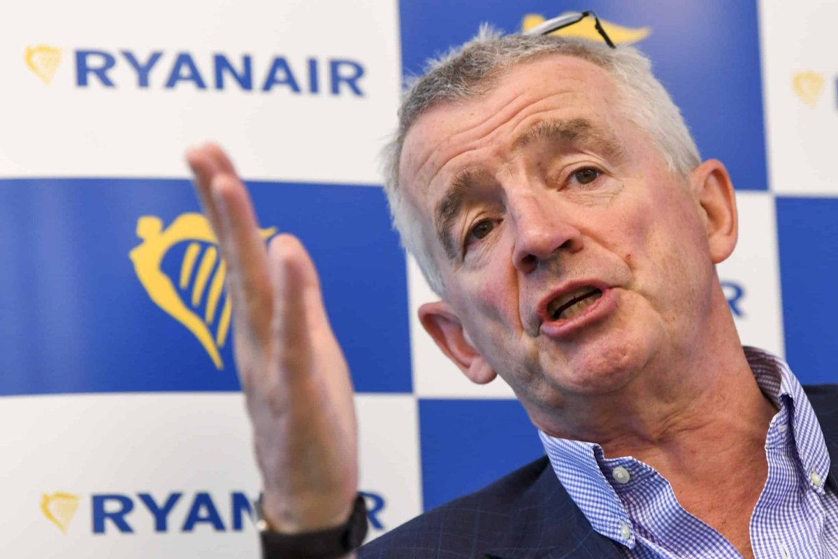 Ryanair'den Avrupa Sınır Kuyrukları İçin Sert Uyarı: Uçaklar Beklemeyecek