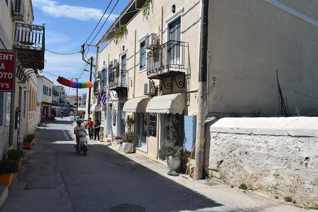 Spetses'te bir sokak.