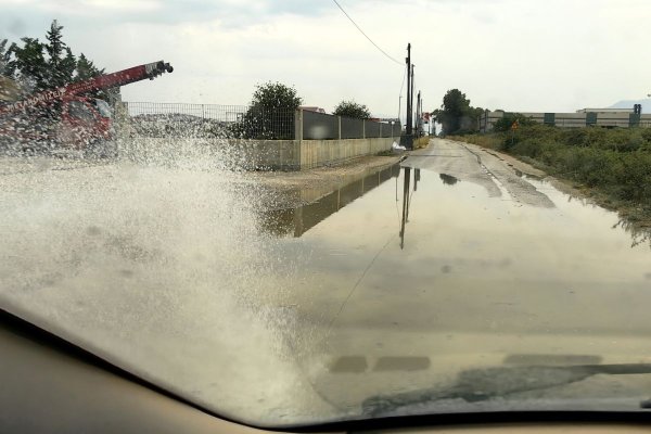 Yunanistan'da Şiddetli Hava Uyarısı: Fırtına, Sıcaklık Düşüşü ve Kuvvetli Rüzgarlar (25 Temmuz)