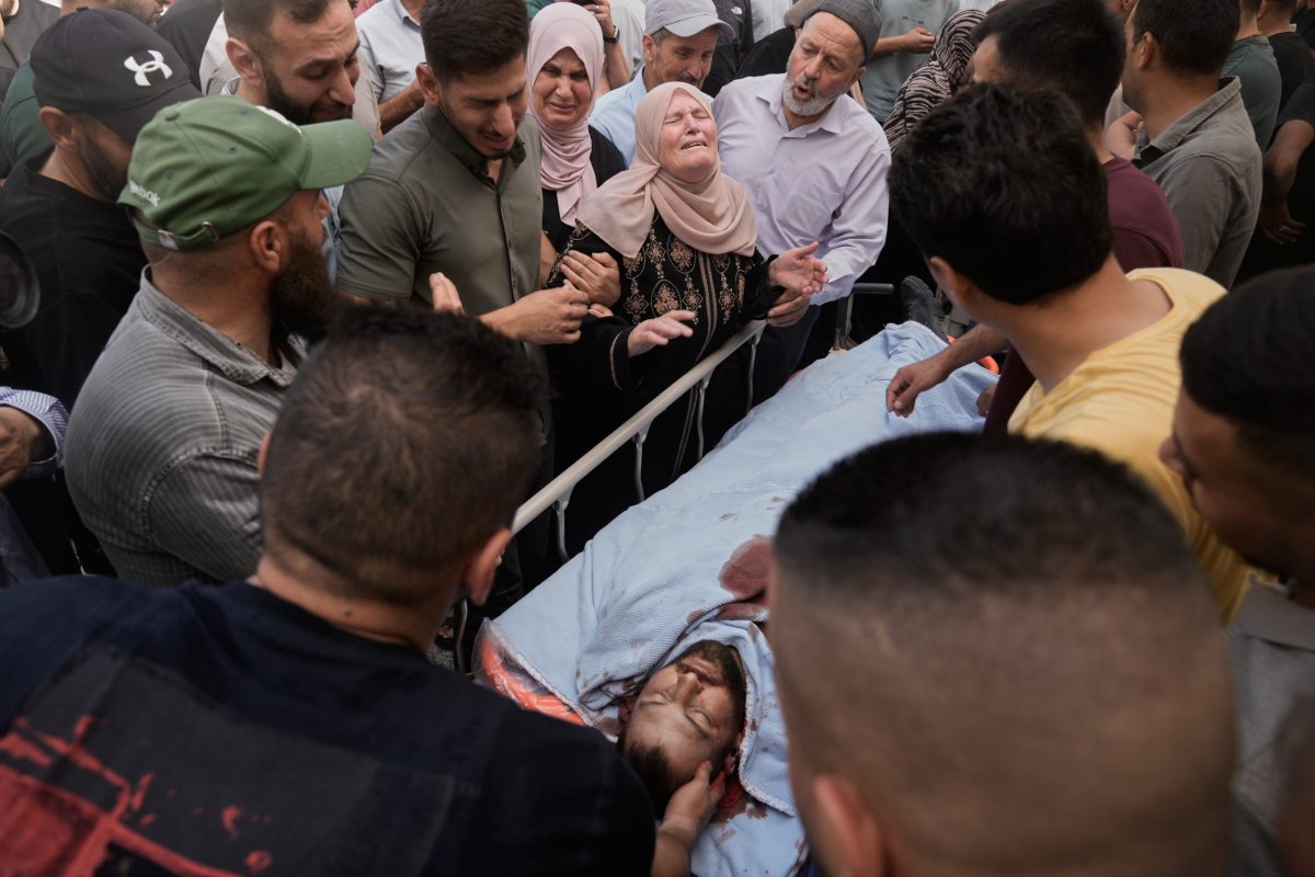 İsrail Ordusu Batı Şeria'da 4 Filistinliyi Öldürdü