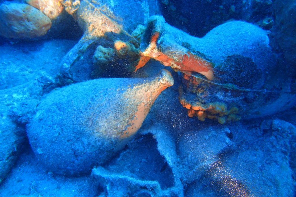 Yunanistan'ın Andros Adası Açıklarında Antik Gemi Batığı Bulundu