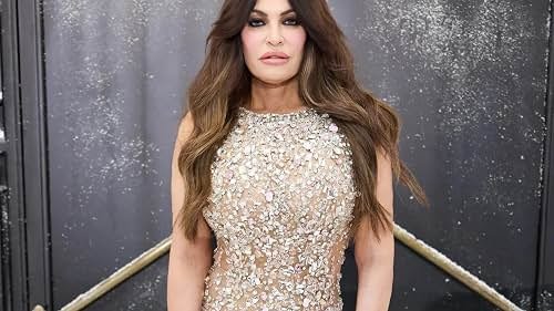 Yunanistan Büyükelçisi Kimberly Guilfoyle, Paris Moda Haftası'nda Sürpriz Bir Şekilde Ortaya Çıktı