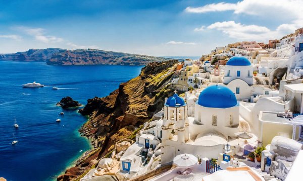 Yunanistan Avrupa Seyahat Yarışında Dördüncü Sıraya Yükseldi: 2026 Akdeniz Turizm Talebi Rekor Kırdı