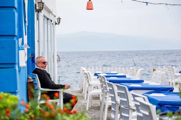Yunanlılar Daha Uzun Yaşıyor Ama Sağlıksız Geçen Yıllar Artıyor