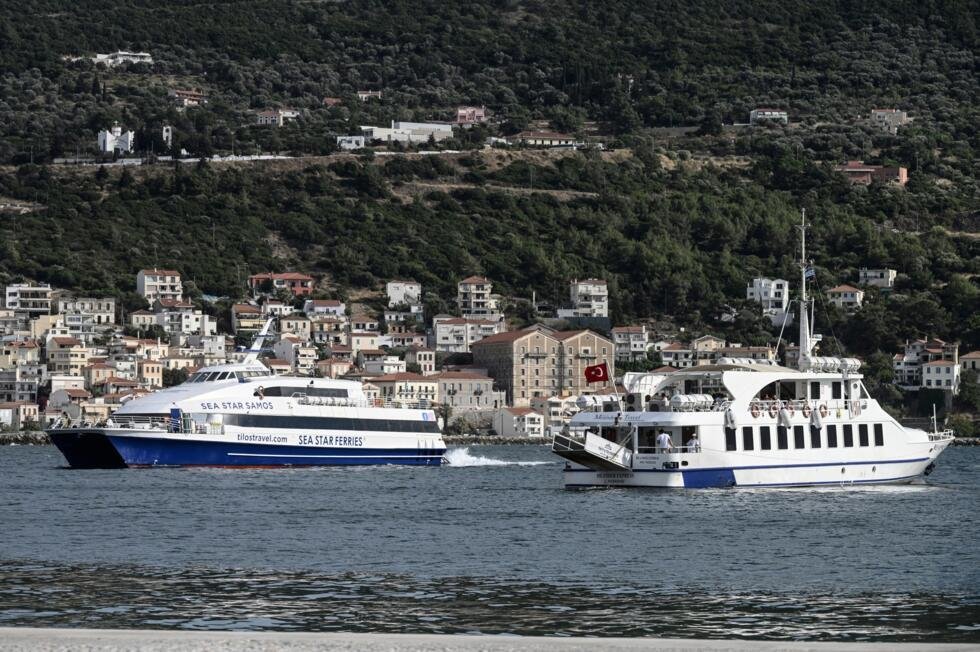 Yunanistan'ın 'Kapı Vizesi' Türklere Ege Adaları'nın Kapısını Açtı